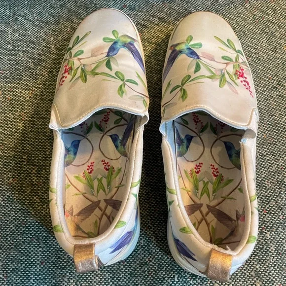Ted Baker Hummingbird Floral Sneakers - Picture 6 of 10